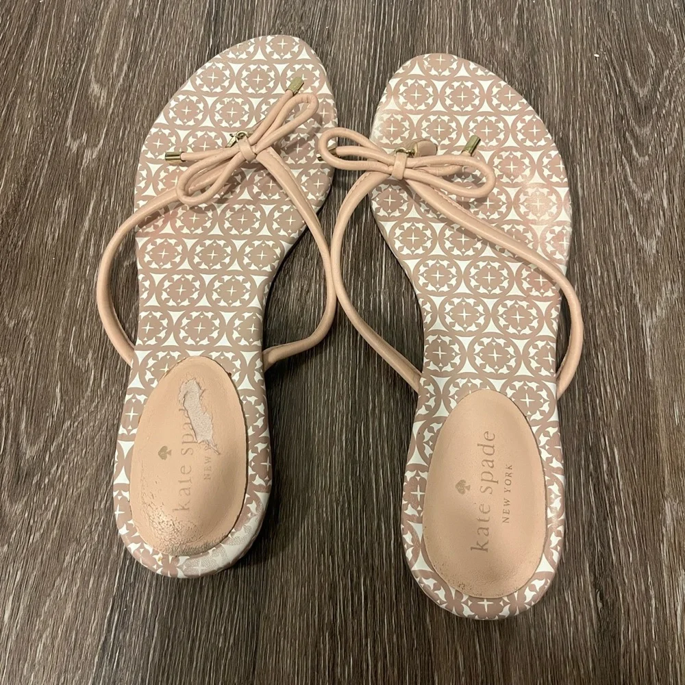 Kate Spade Beige Patterned Sandals with Bow - Picture 3 of 3